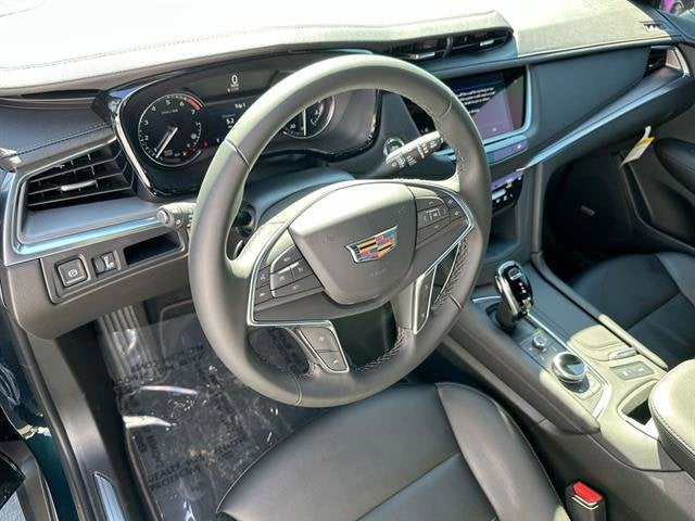 2025 Cadillac XT5 Luxury