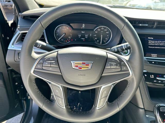 2025 Cadillac XT5 Luxury