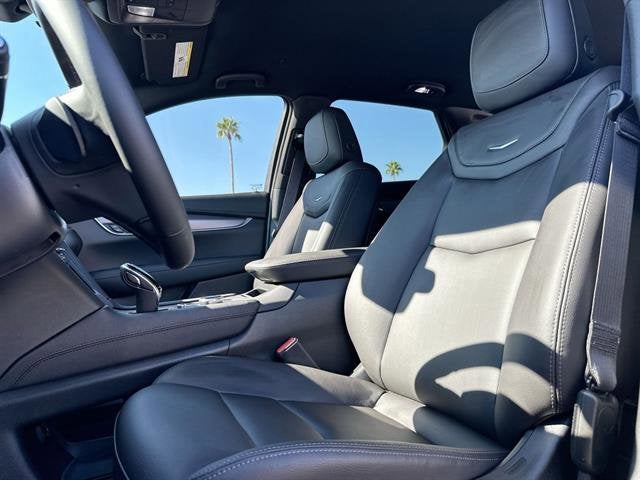 2025 Cadillac XT5 Luxury