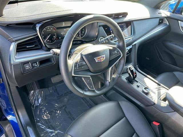 2025 Cadillac XT5 Luxury