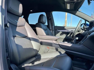 2025 Cadillac XT5 Luxury
