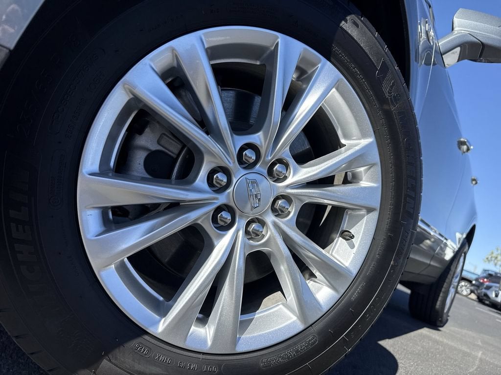 2026 Cadillac XT5 Luxury