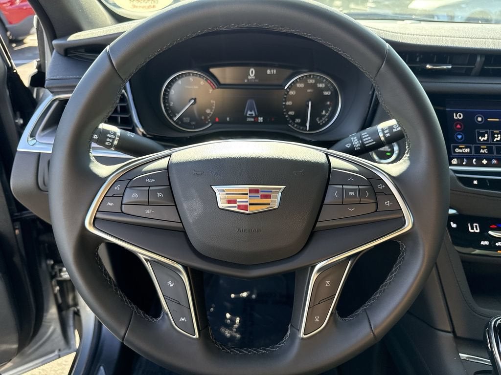 2026 Cadillac XT5 Luxury