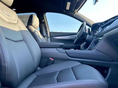 2026 Cadillac XT5 Luxury