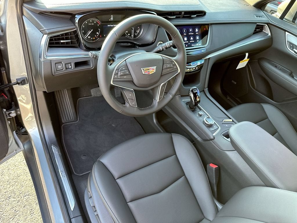 2026 Cadillac XT5 Luxury