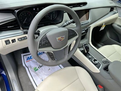 2025 Cadillac XT5 Premium Luxury