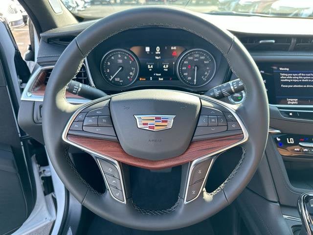 2025 Cadillac XT5 Premium Luxury
