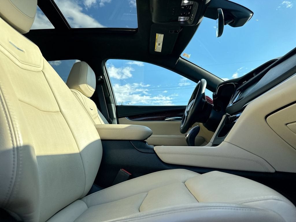 2017 Cadillac XT5 Premium Luxury FWD