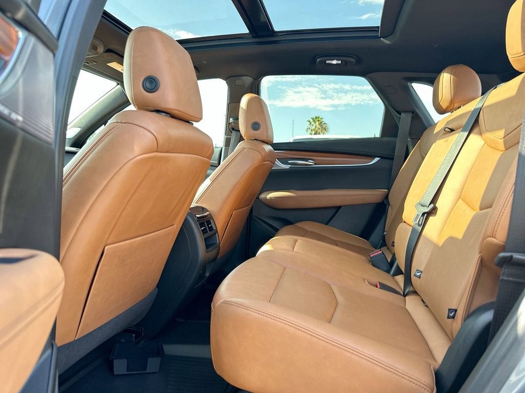 2022 Cadillac XT5 Premium Luxury
