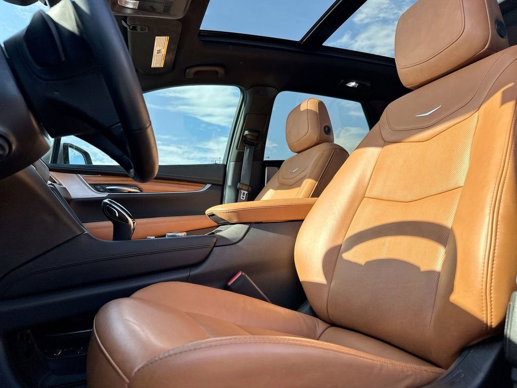 2022 Cadillac XT5 Premium Luxury