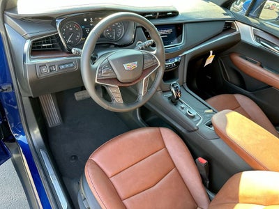 2026 Cadillac XT5 Premium Luxury