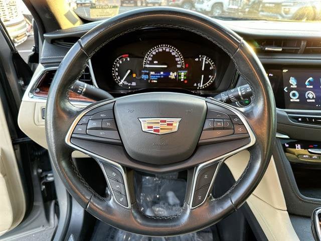 2018 Cadillac XT5 Luxury FWD