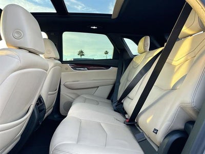 2018 Cadillac XT5 Luxury FWD