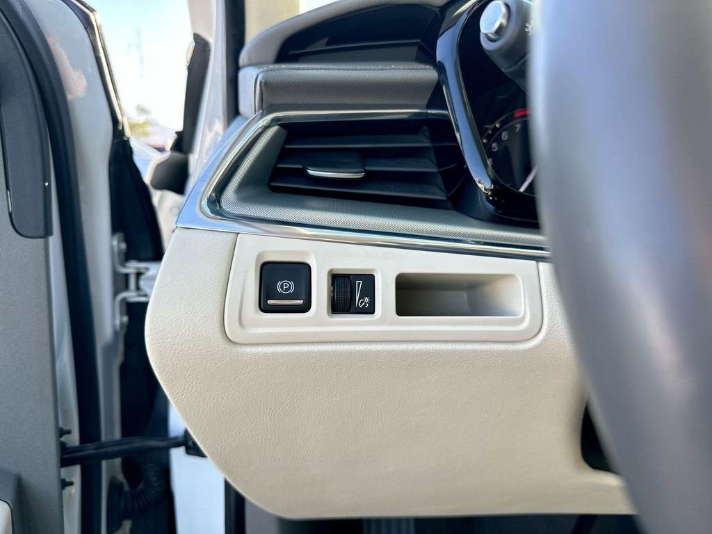 2018 Cadillac XT5 Premium Luxury AWD