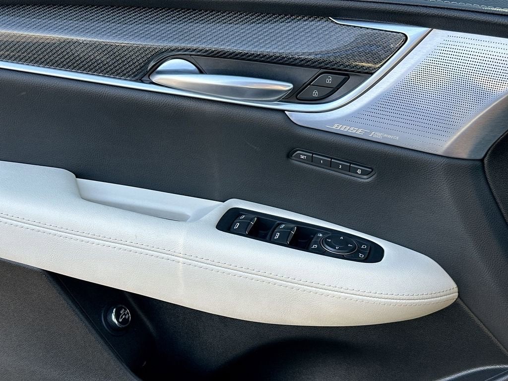 2024 Cadillac XT5 Sport