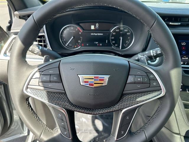 2025 Cadillac XT5 Sport