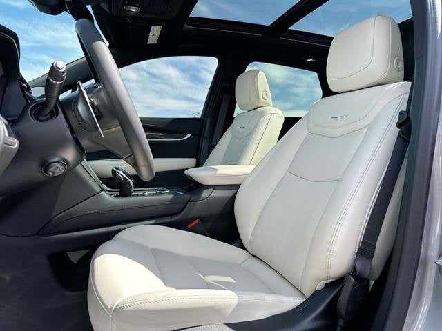 2025 Cadillac XT5 Sport