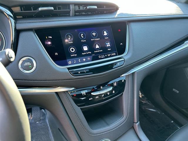 2025 Cadillac XT6 Luxury