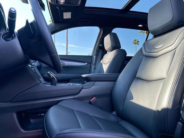 2025 Cadillac XT6 Luxury