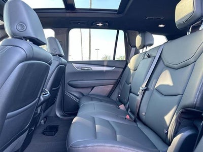 2025 Cadillac XT6 Luxury