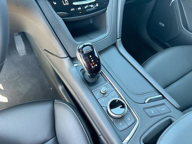 2025 Cadillac XT6 Luxury