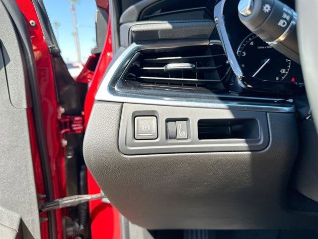 2025 Cadillac XT6 Luxury