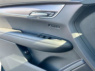 2025 Cadillac XT6 Luxury