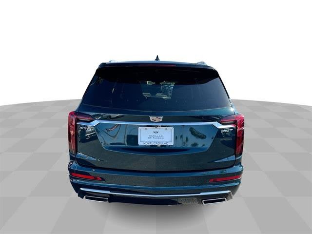 2025 Cadillac XT6 Luxury