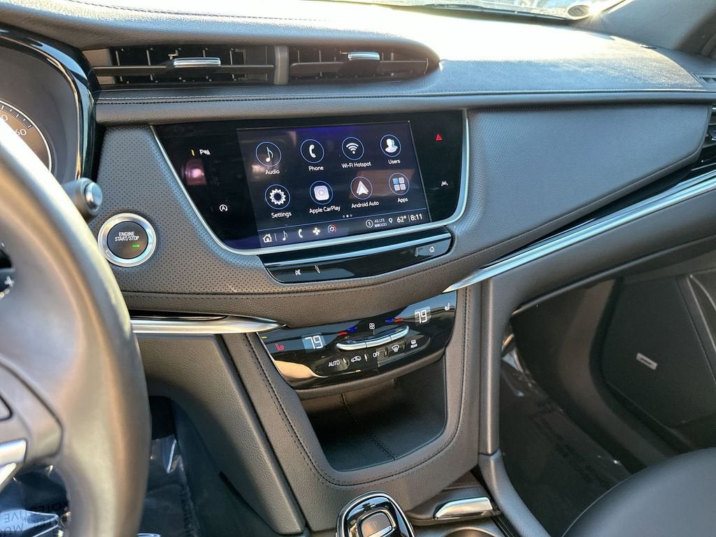 2025 Cadillac XT6 Luxury