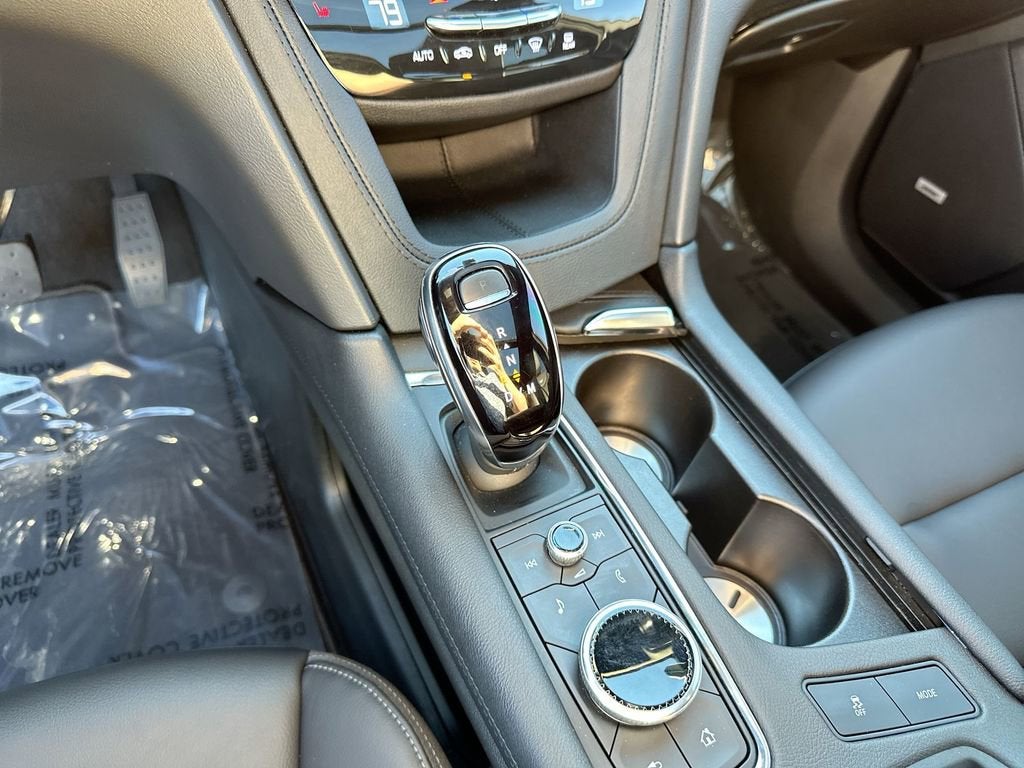 2025 Cadillac XT6 Luxury