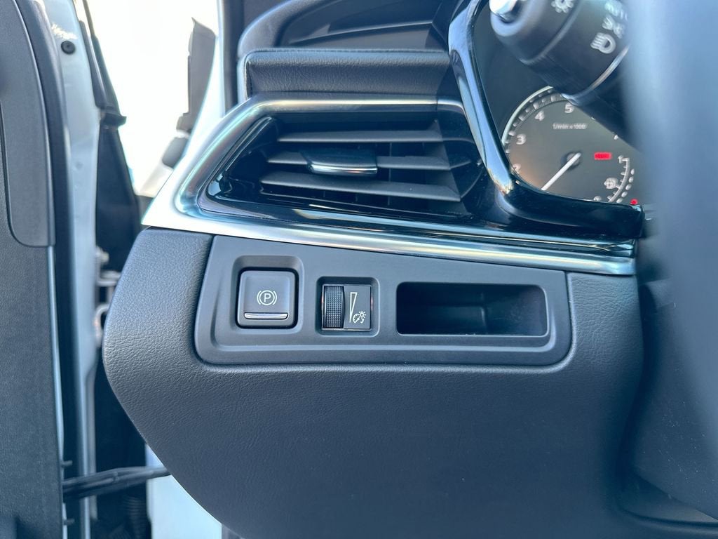 2025 Cadillac XT6 Luxury