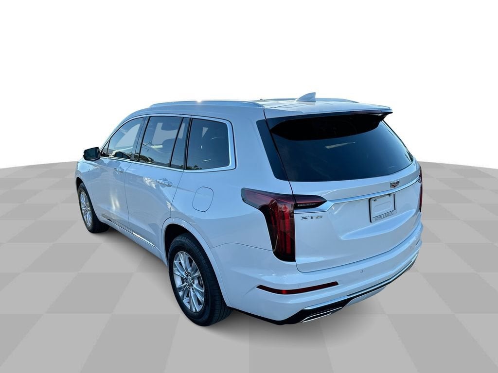 2025 Cadillac XT6 Luxury