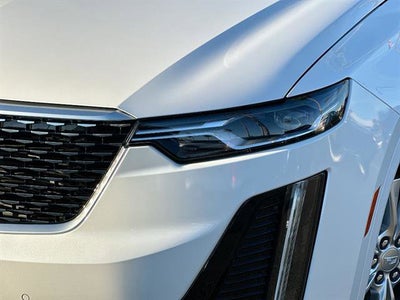 2025 Cadillac XT6 Luxury