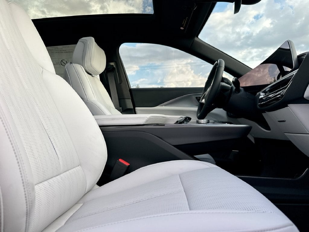 2027 Cadillac LYRIQ Luxury