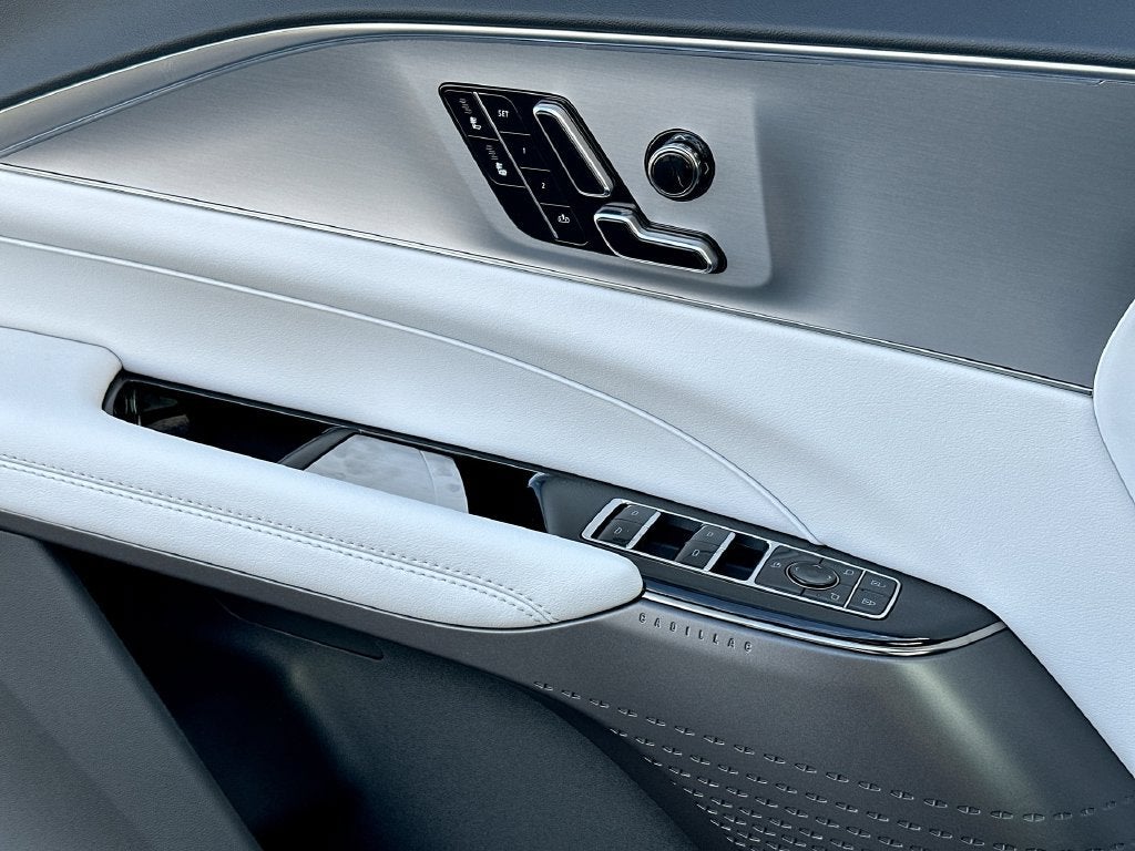 2027 Cadillac LYRIQ Luxury