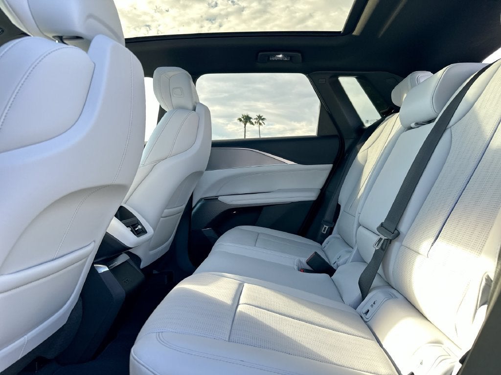 2027 Cadillac LYRIQ Luxury