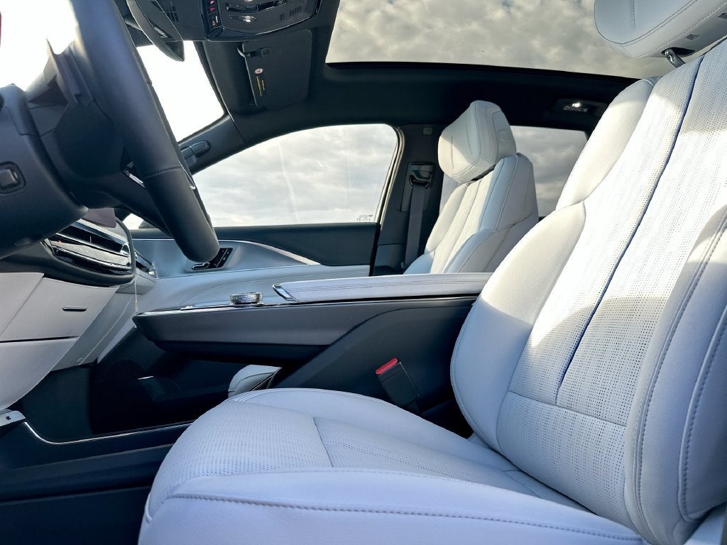2027 Cadillac LYRIQ Luxury