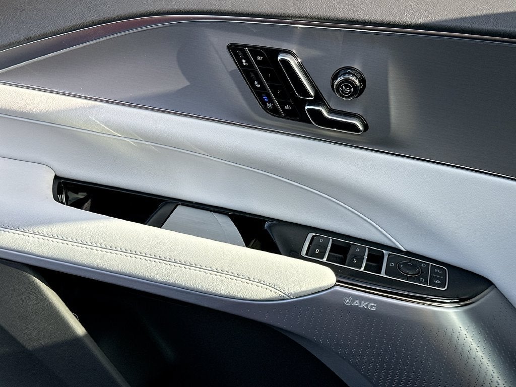 2027 Cadillac LYRIQ Premium Luxury