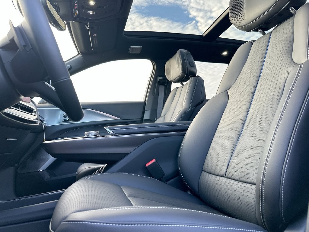 2027 Cadillac LYRIQ Premium Luxury