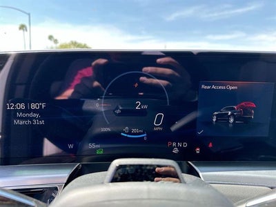 2025 Cadillac LYRIQ Luxury 2