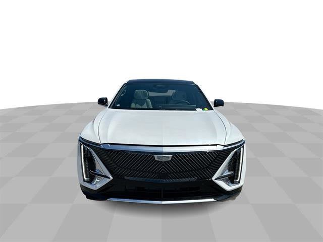 2025 Cadillac LYRIQ Luxury 2