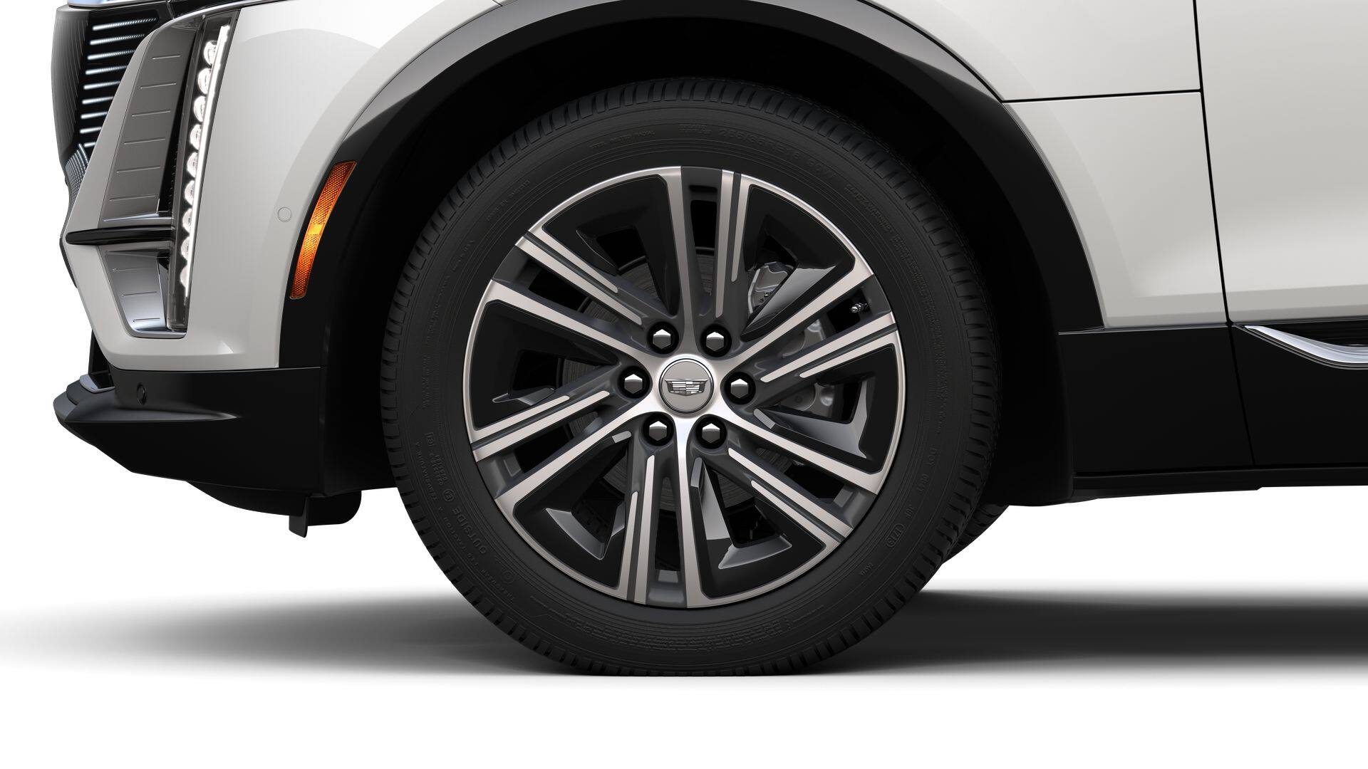 2025 Cadillac LYRIQ Luxury 2