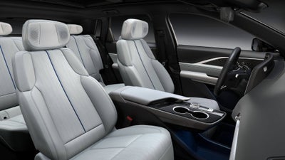 2025 Cadillac LYRIQ Luxury 2