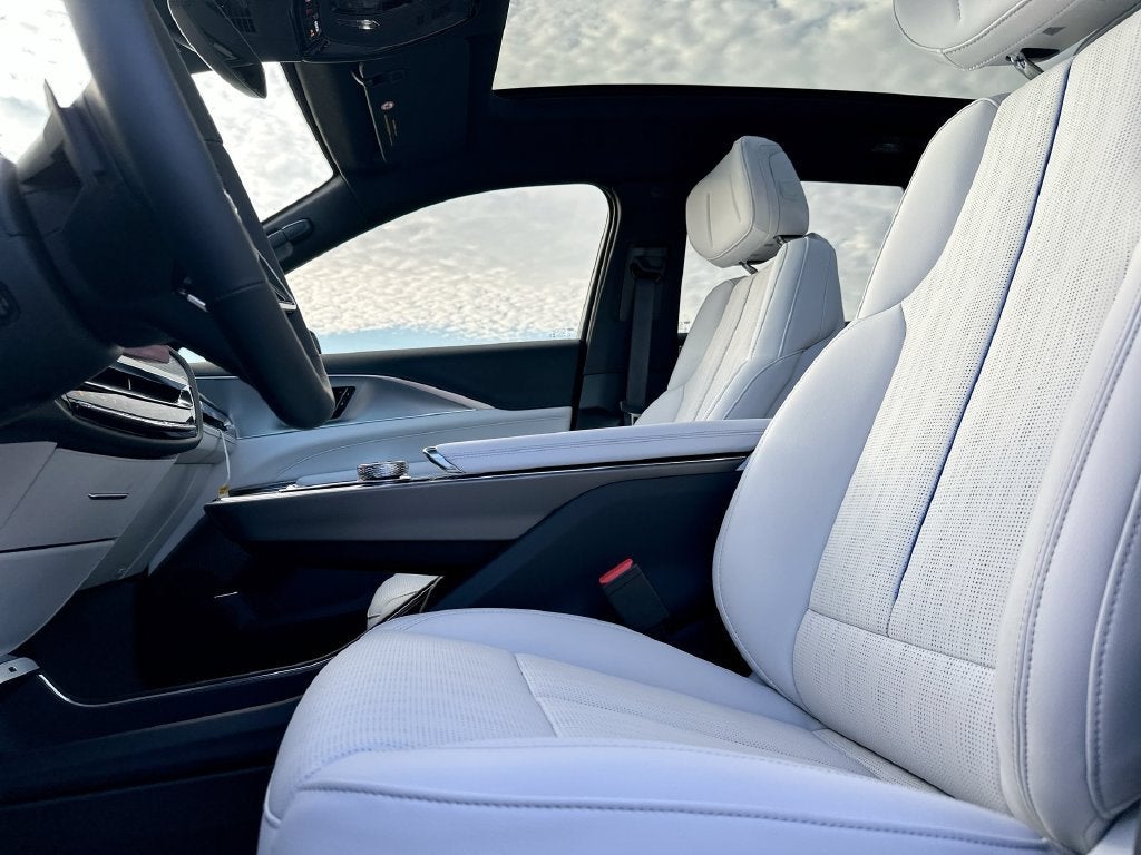 2027 Cadillac LYRIQ Sport
