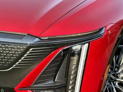 2025 Cadillac LYRIQ Sport 2