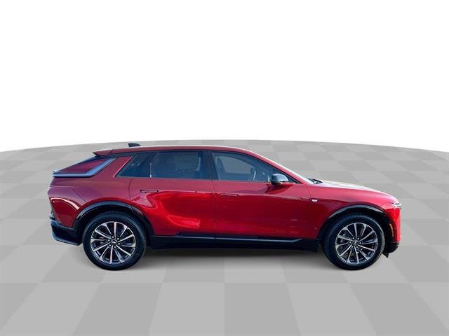 2025 Cadillac LYRIQ Sport 2