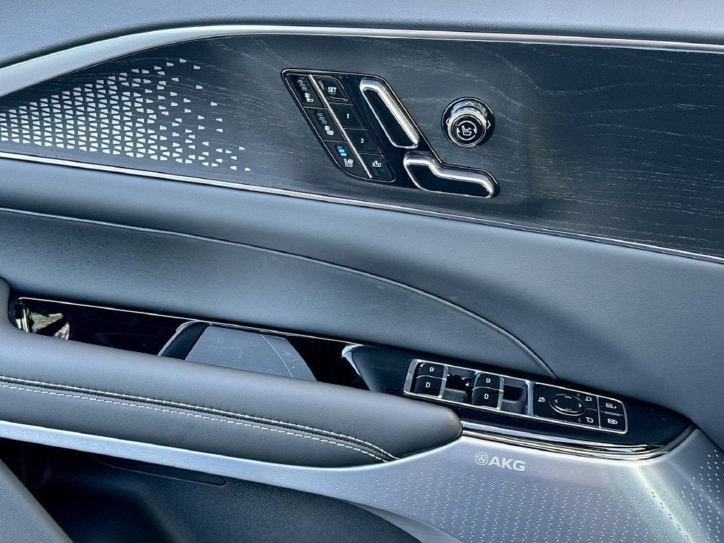 2027 Cadillac LYRIQ Signature Sport