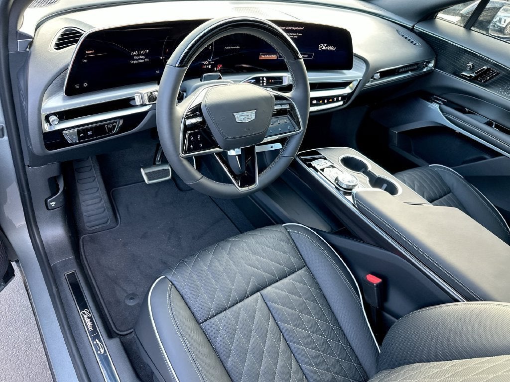 2027 Cadillac LYRIQ Signature Sport