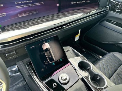 2026 Cadillac ESCALADE IQL Luxury