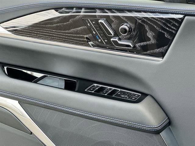 2026 Cadillac ESCALADE IQL Luxury